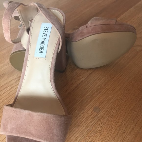 Steve Madden Pumps - Picture 2 of 3